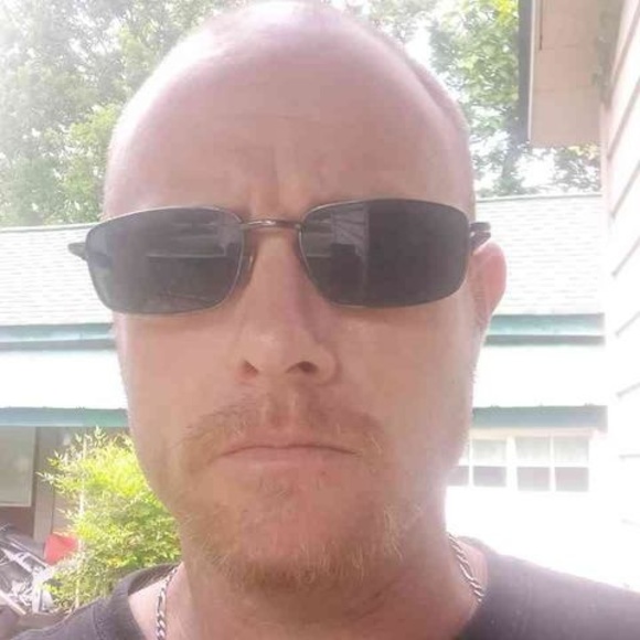 Meet your Posher, Josh - Picture 1 of 1